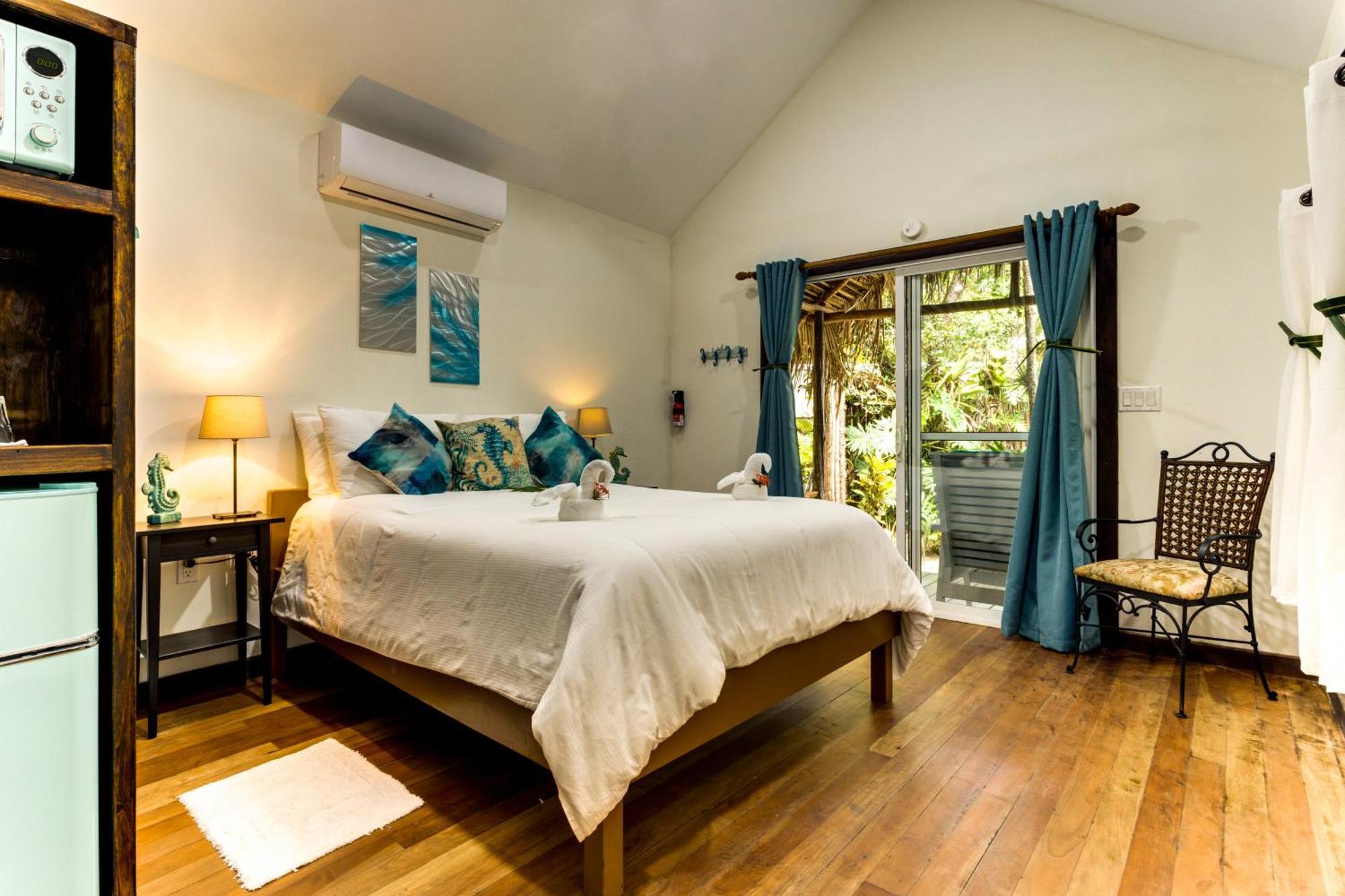Azure Del Mar Hotel Maya Beach Екстериор снимка