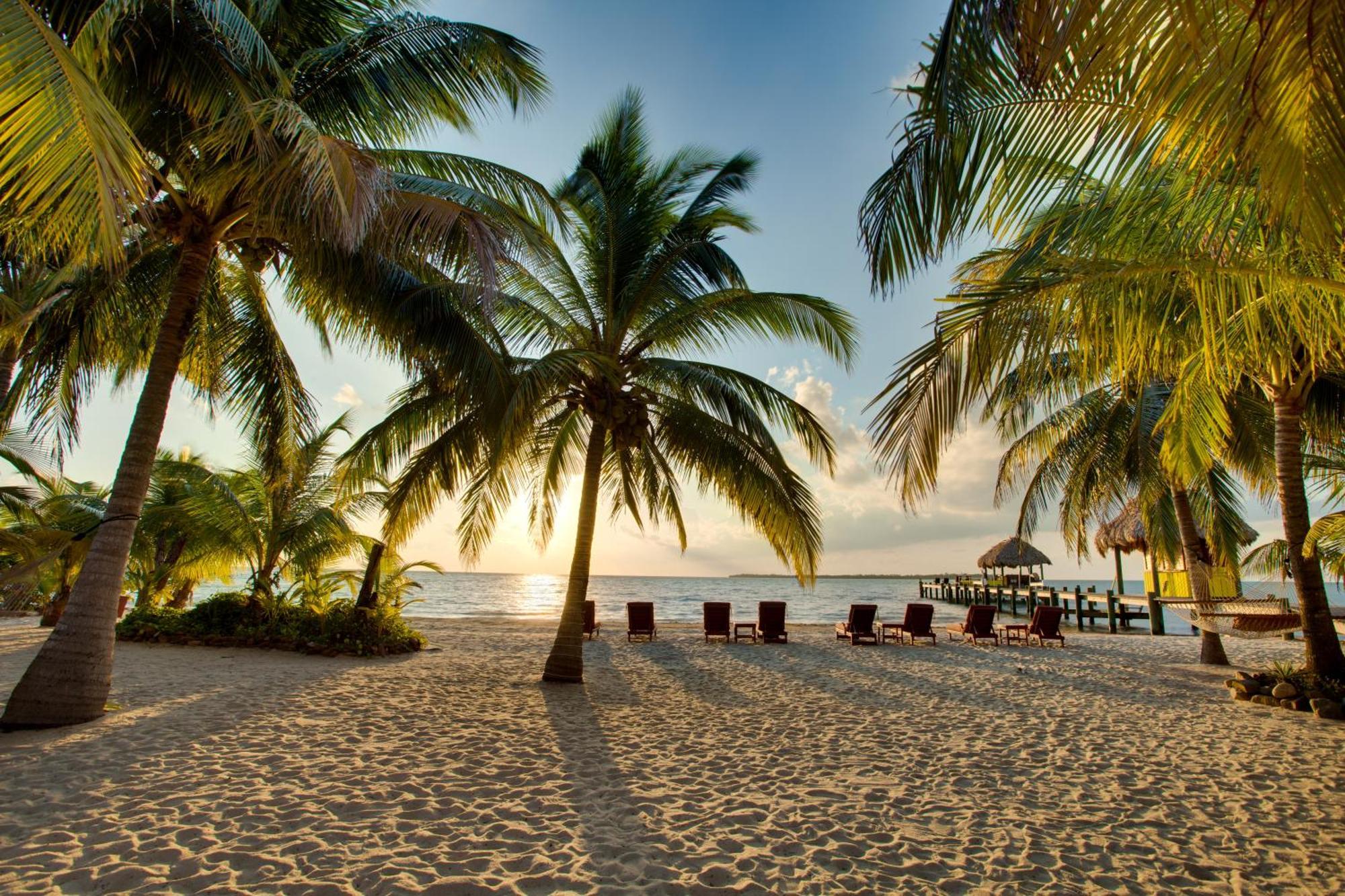 Azure Del Mar Hotel Maya Beach Екстериор снимка